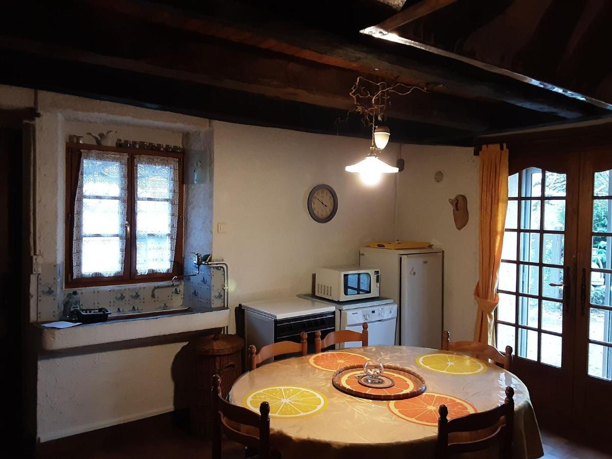 Holiday Home Near Chapelle Aux Bois แบ็ง-เลส์-แบ็งส์ ภายนอก รูปภาพ