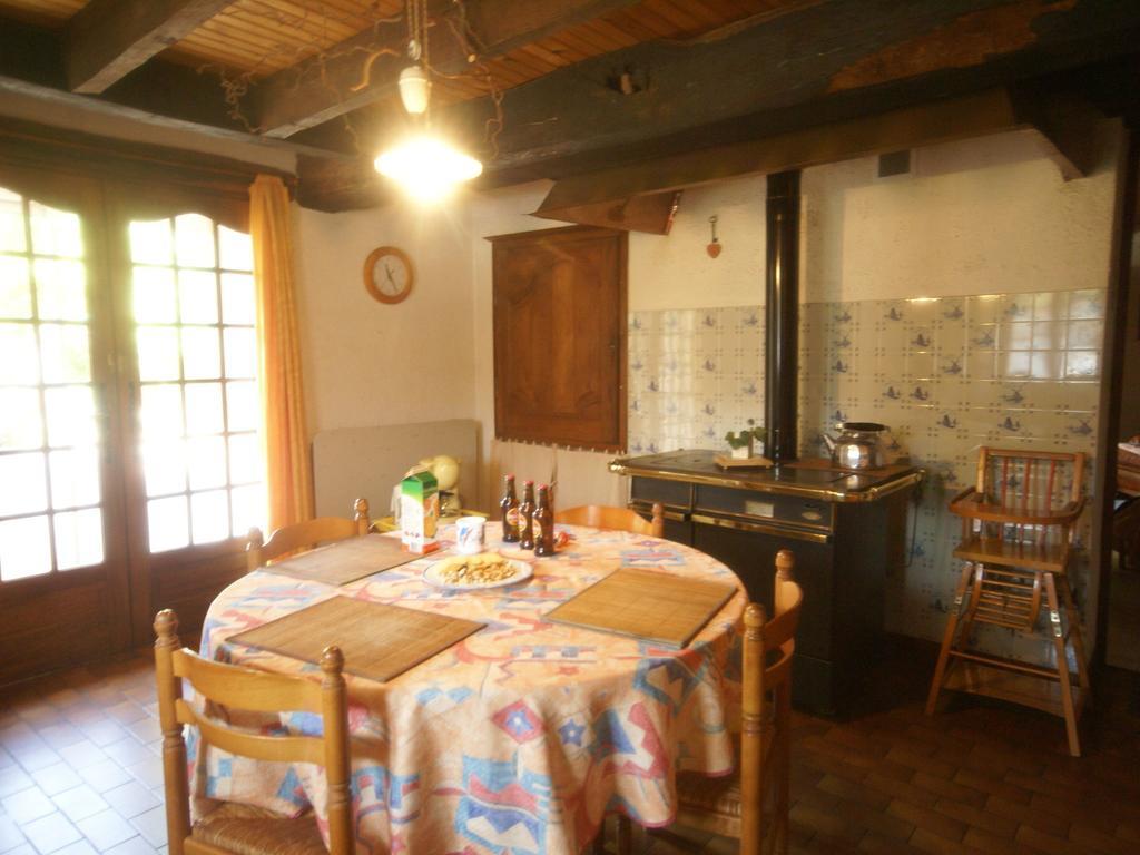 Holiday Home Near Chapelle Aux Bois แบ็ง-เลส์-แบ็งส์ ภายนอก รูปภาพ